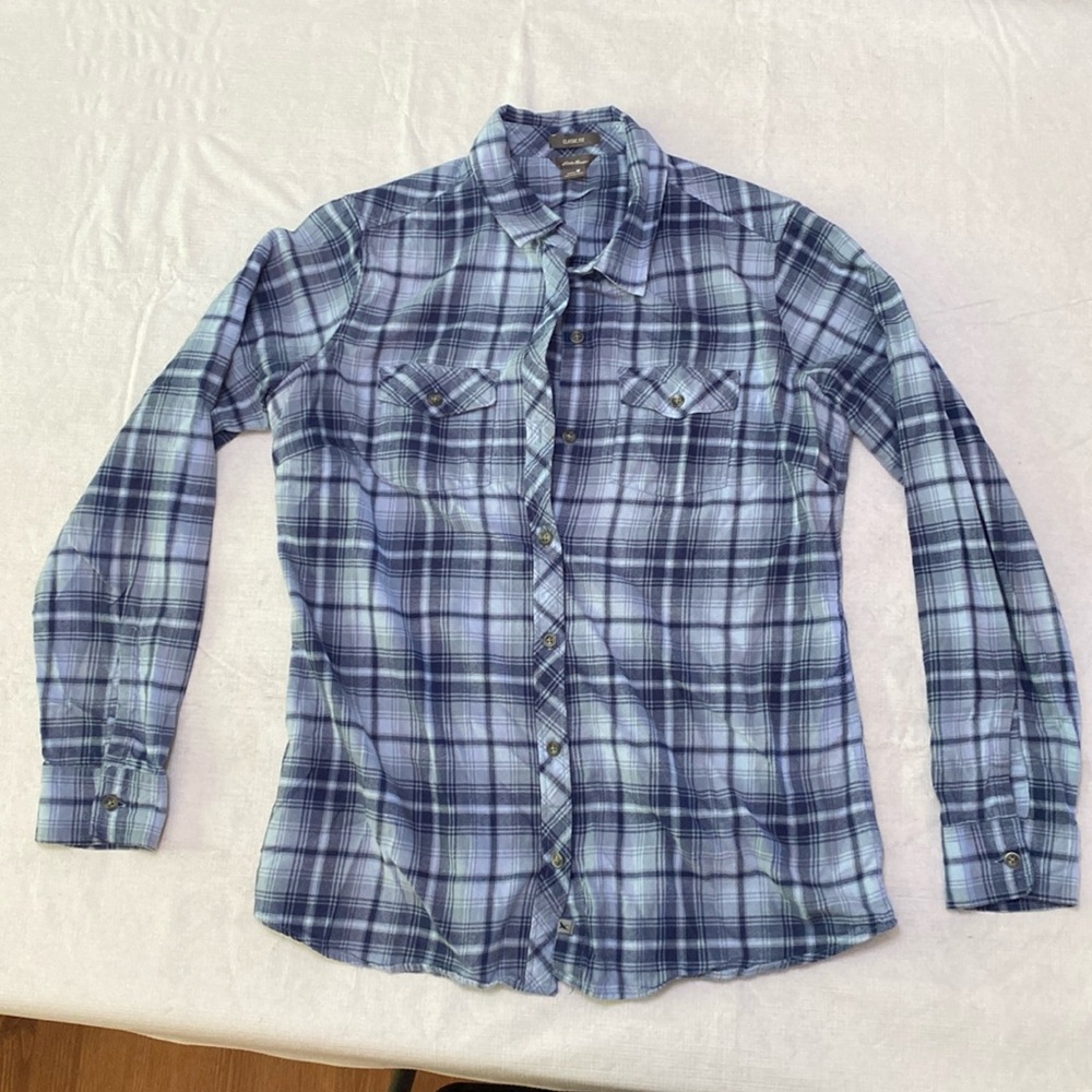Eddie Bauer ultra soft button don flannel in good condition size M classic fit